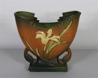 Roseville Pottery Zephyr Lily vase # 205-5", chip on base