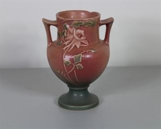 Roseville Pottery Columbine vase, 150-6"