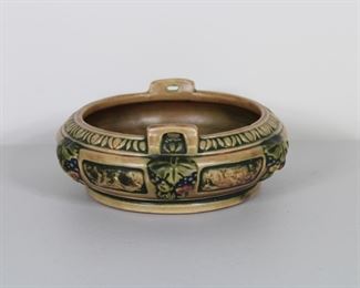 Roseville Pottery Florentine two handled bowl, 7" across