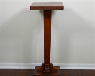 Arts & Crafts plant stand, tapered stem, 12” square, 29” tall