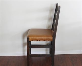 Arts and Crafts oak ladderback chair with leather seat, nice and tight, 34 1/2" tall