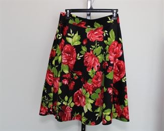 K TOO floral print skirt, size Large.  We have racks of great, like new women's clothes size small to medium, vintage to current trend!
