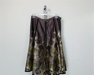 Apostrophe size 8 skirt.  We have racks of great, like new women's clothes size small to medium, vintage to current trend!