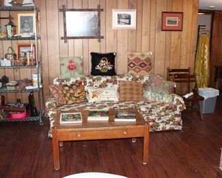 Mission oak coffee table, 1940's sofa with American print
