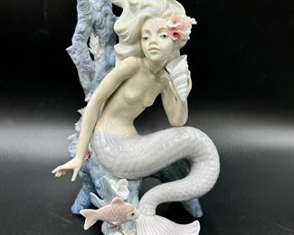 Lladro Ocean Beauty Porcelain Figurine No.5785