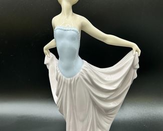 Lladro Porcelain Dancer Figurine No.5050