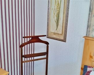 Vintage valet stand