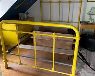 Metal Full Size Bed 