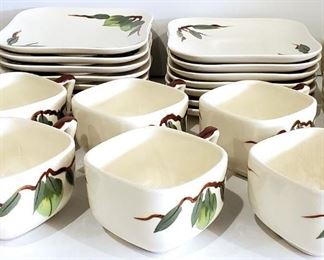 Weil Ware Green Mango square cups & saucers