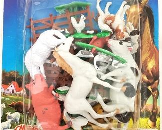 Manley 1989 Animal World Farm Set