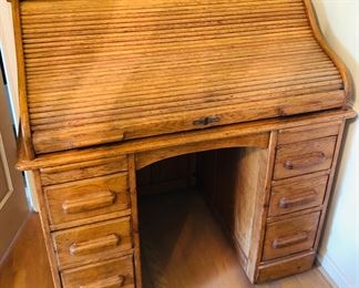 Antique oak roll top desk - likely English (44”W, 28.5”D, 46”H) 