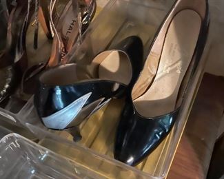 Size 7 1/2 Ladies Heels 