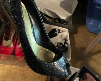 Size 7 1/2 Ladies Heels 