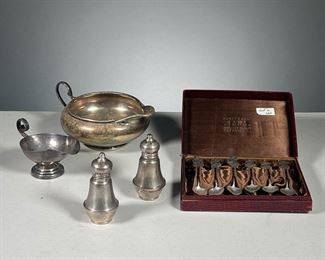 GROUP STERLING & 800 SILVER  |  Including a set of 6 Kunstzaal 800 silver spoons in original box, a pair of sterling salt and pepper shakers (h. 3.5 in.), a sterling bowl / pitcher stamped 925 (w. 7 in.) and a small unmarked pitcher believed to be silver. 
