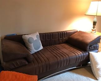 Sofa/Queen Size Bed 