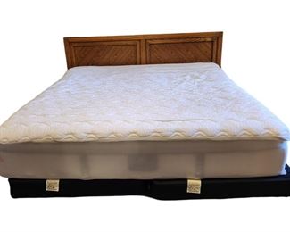 Vintage Thomasville King Bed Set