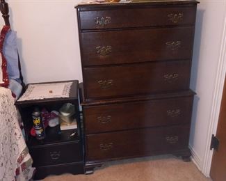 Chest of Drawers. 
Nightstand 