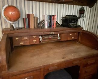 Awesome Oak Business Table