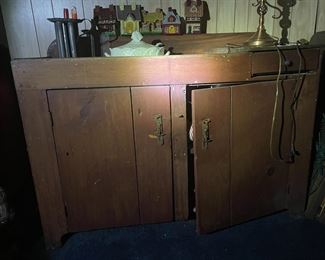 Antique Primitive Wash Stand