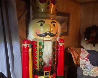 6-foot Tall Nutcracker!