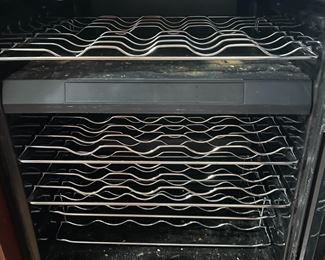 "Magic Chef" --Wine Chilling Refrigerator--Red & Whites!!