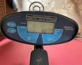 "Bounty Hunter' Metal Detector