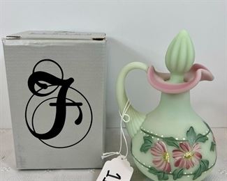 Lot 11 - Fenton Lotus Mist Cruet
