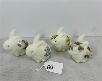 Lot 21 Fenton Bunnies/ Handpainted and signed/ choice
