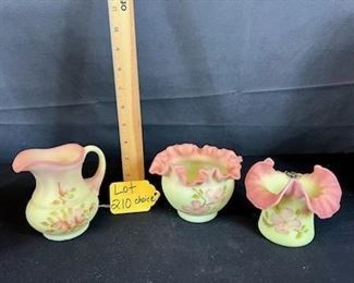 Lot 210 3 pc handpainted Burmese top hat, small ruffled bowl and small pitcher / choice 

