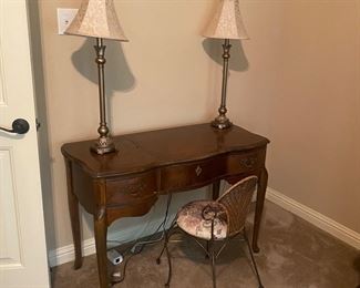 3 drawer antique desk
2 lamps and small wicker seat