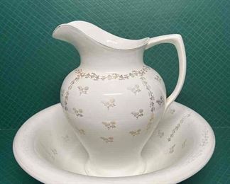 Homer Laughlin Water Pitcher And Basin