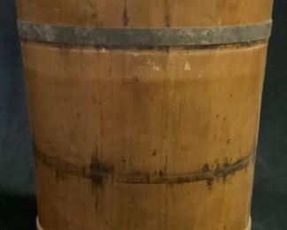 Primitive Peck half peck grain measure 