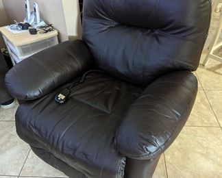 Leather lift chair