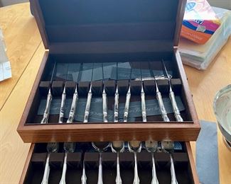BUY IT NOW! $2000 Reed & Barton, "Hampton Court" Sterling Silver Flatware. Knives (10), Dinner Forks (12), Salad Forks (12), Spoons (12), 1 Each Serving Spoon, Slotted, Spoon, Serving Fork, Butter Knife, Jelly Spoon