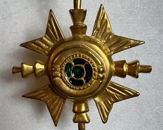 Vintage Pendant With Gold Tone Necklace