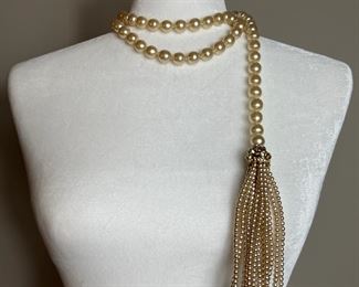 Vintage Faux Pearl Necklace