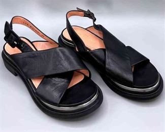 Robert Clergerie Calvins Cross Strap Sandals