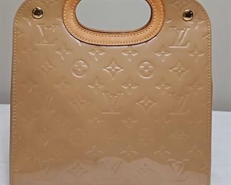 Louis Vuitton Maple Drive Bag In Gold Vernis Leather