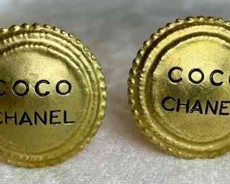 Coco CHANEL 95P Earrings Gold