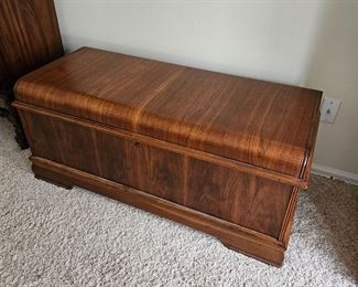 Vintage Ed Roos Mid Century Cedar Hope Chest Sweetheart Trunk Blanket Chest - Excellent Condition!