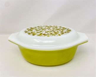 Lot #111  -  Vintage 1960's Ovenware Pyrex Verde Green Olives 1.5 Qt Casserole w/ Lid- Oval Shaped #043
