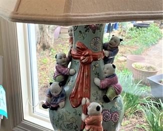 Chinese porcelain lamp (with climbing children)