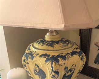 Asian style lamp