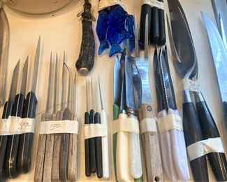 Sets of knives
