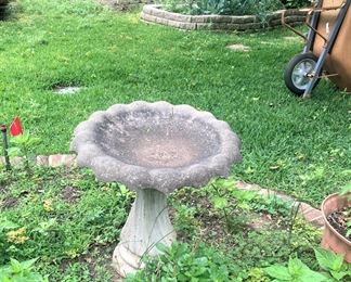Bird bath