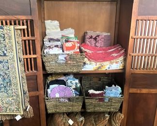 Lots of placemats, napkins, and pillows