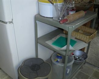 retro metal kit. cart