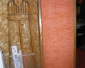 easel & trifold screen