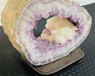 3	$150 	
Large Amethyst 10x12