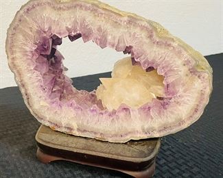 3	$150 	
Large Amethyst 